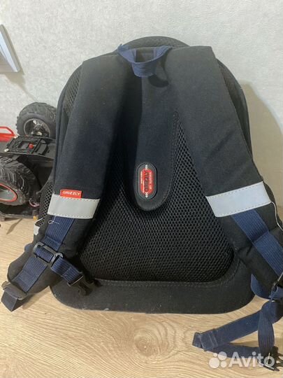 Рюкзак школьный для мальчика grizzly