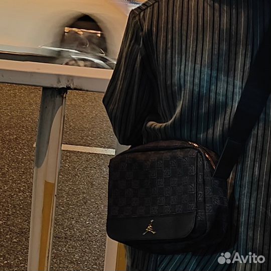 Сумка Jordan Monogram Bag