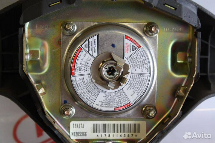 Руль с Airbag Mitsubishi Lancer 8 1998 MR407670