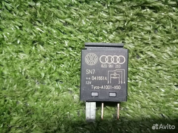 Реле 8Z0951253 Audi A4 B6 8EC