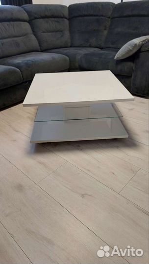 Журнальный столик