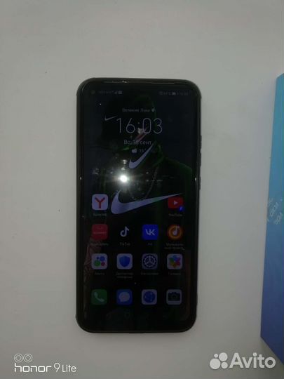 Телефон honor 9c