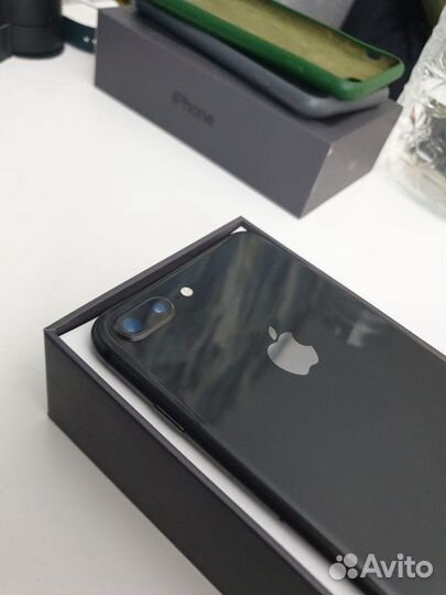 iPhone 8 Plus, 256 ГБ