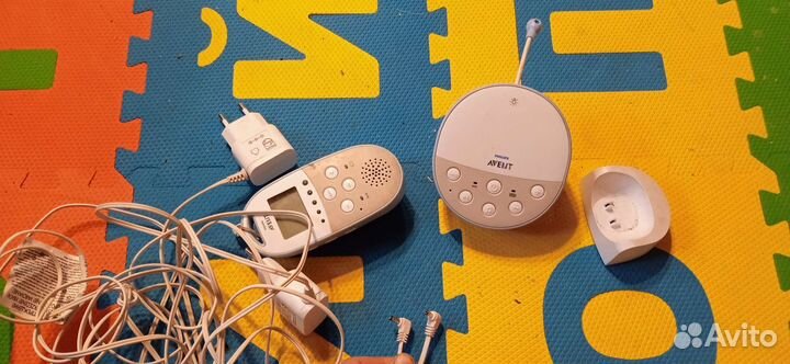 Радионяня philips avent scd 570
