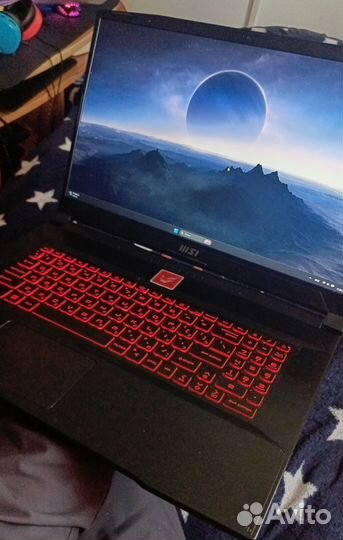 MSI Katana 17 B12UCX