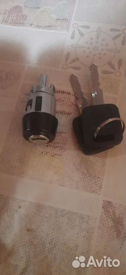 Личинка замка новая audi а80