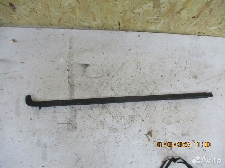 Бархотка двери Форд Рейнджер 2 (2006-2011)