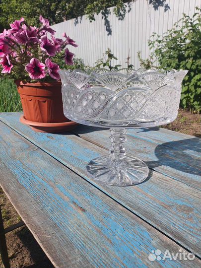 Хрустальная ваза