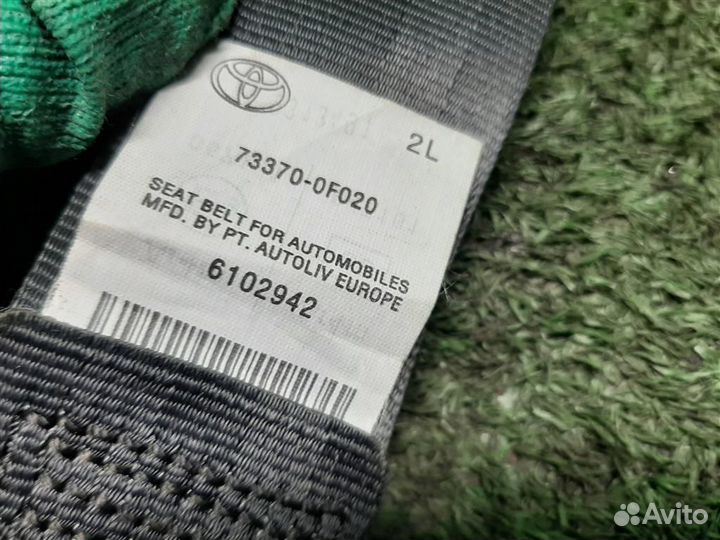 Ремень безопасности задний левый Toyota Verso R2