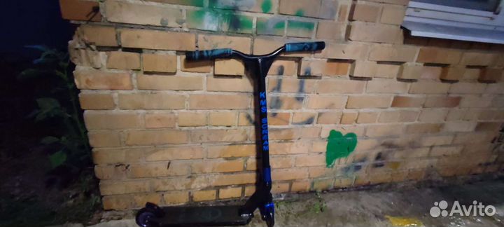 Трюковой самокат