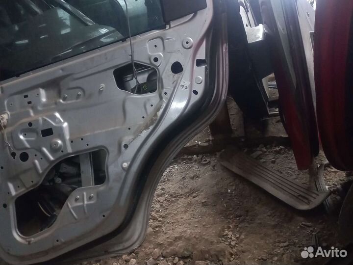 Задняя правая дверь на шевроле авео