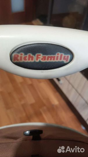 Прогулочная коляска rich family