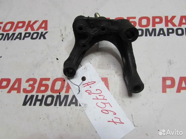 Кронштейн кпп для Mazda 626 4 1992-1997г