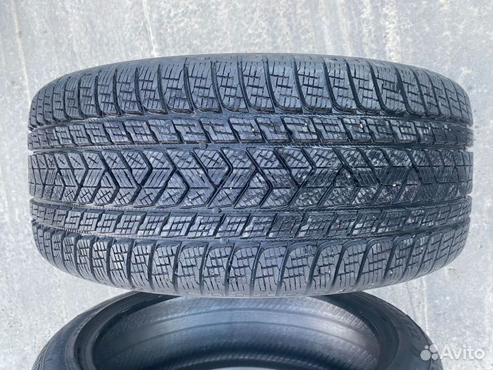 Pirelli Scorpion Winter 285/40 R22