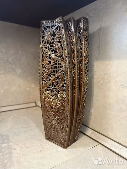 Ваза для цветов декоративная