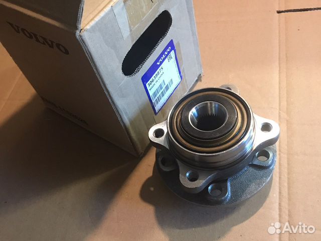 Ступица передняя 30639875 Volvo XC90 2002