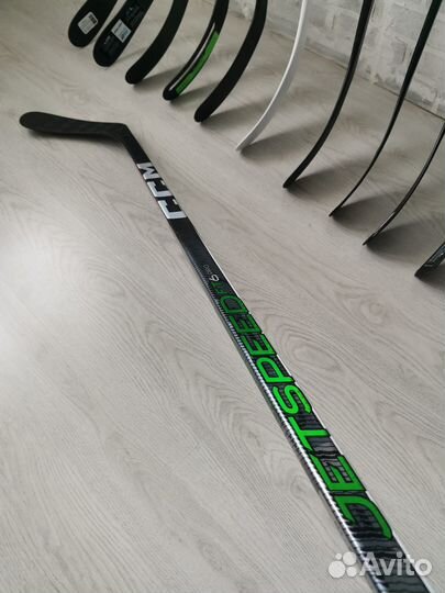 Клюшка хоккейная