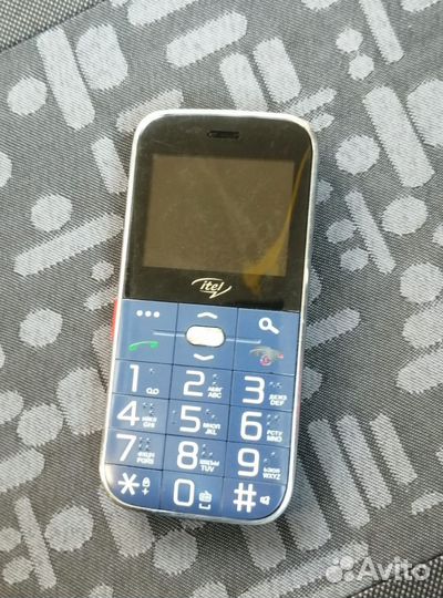 Кнопочный телефон Itel