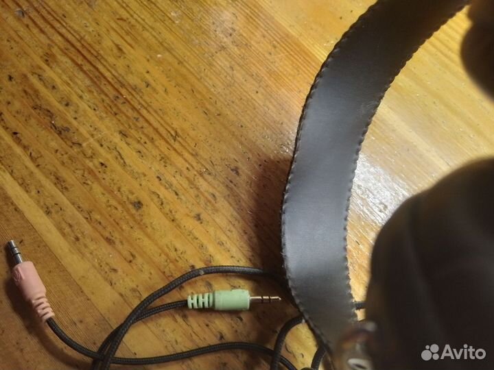 Проводные наушники Genius