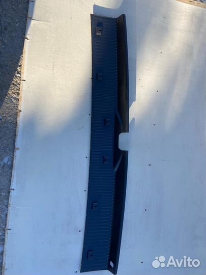 Накладка замка багажника Volkswagen Transporter T5