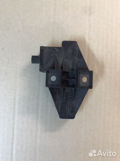 Антенна бесключевого доступа Audi A6C6 4f