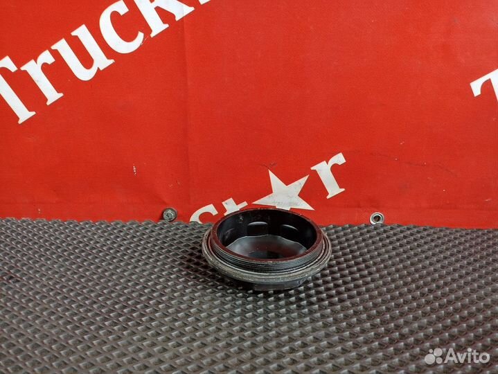 Крышка ступицы передней