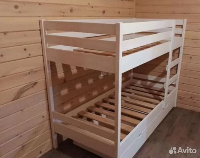 Двухъярусная кровать