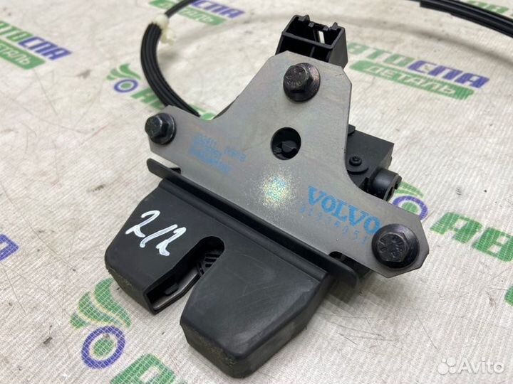Замок крышки багажника задний Volvo S60 B4164T