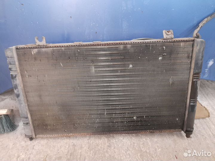 Радиатор калина 1