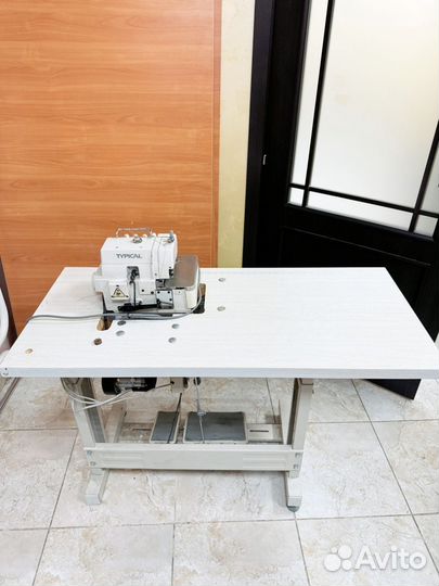 Швейная машина оверлок