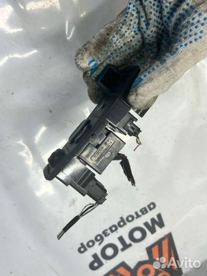 Блок управления зеркалами Toyota Corolla E12 3zzfe