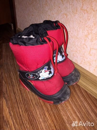 Детские ботинки