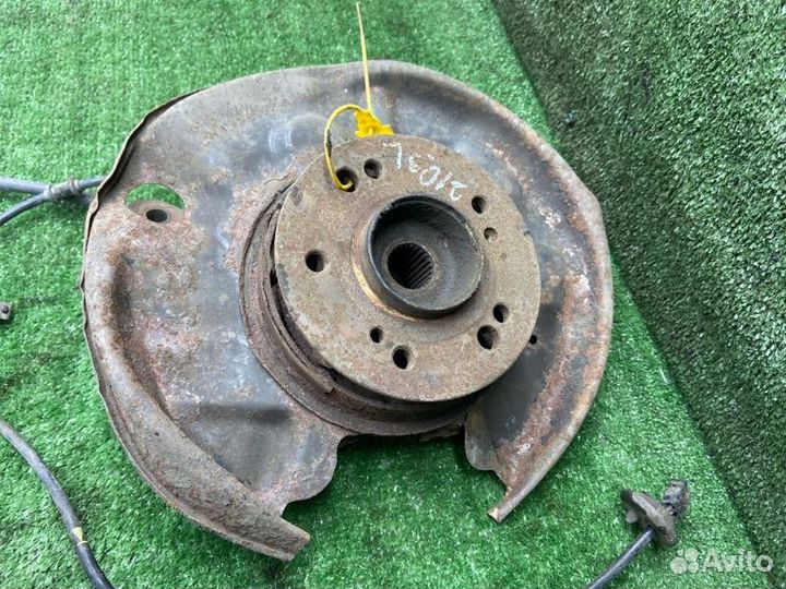 Поворотный кулак задний левый Mercedes-Benz E W210