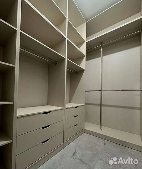 Шкаф на заказ для дачи