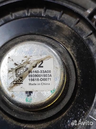 Динамик в дверь задний правый Toyota Camry V70