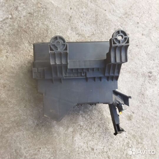 Блок реле Nissan Primera P12E