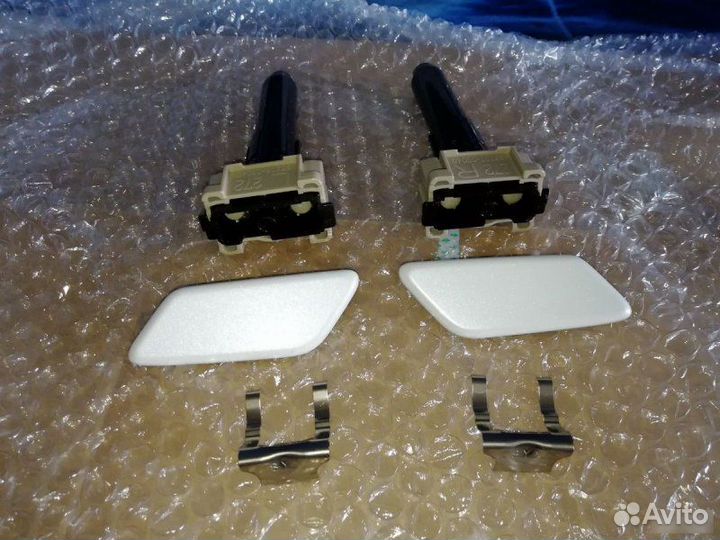 Форсунка омывателя фары Toyota Land Cruiser Prado