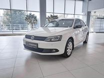 Volkswagen Jetta 1.6 MT, 2014, 350 438 км, с пробегом, цена 689 000 руб.