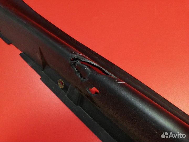 Накладка порога наружная левая Nissan Juke F15