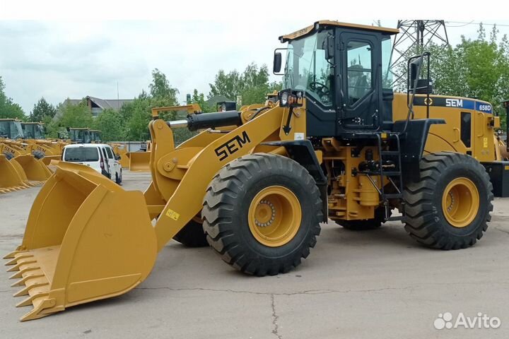 Фронтальный погрузчик SEM 658D, 2023