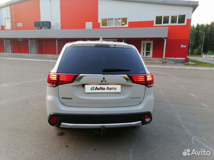 Mitsubishi Outlander 2.0 CVT, 2018, 116 000 км