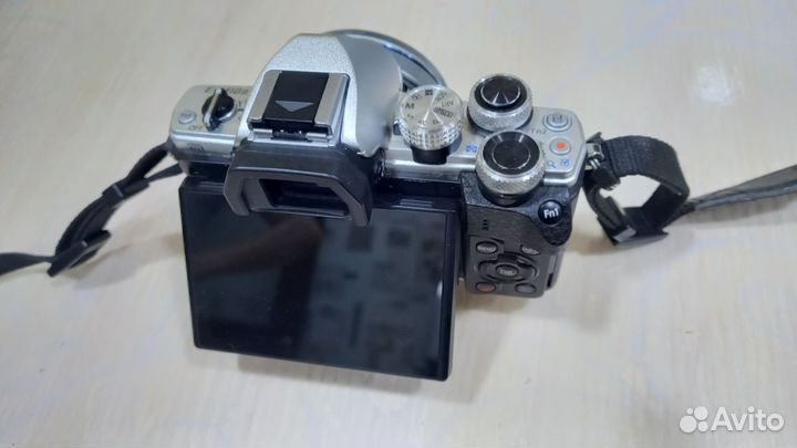 Фотоаппарат olympus E-M 10 Markm-ll