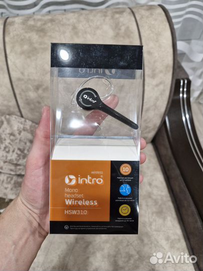 Bluetooth гарнитура Intro