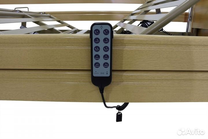 Медицинская кровать для ухода за больными