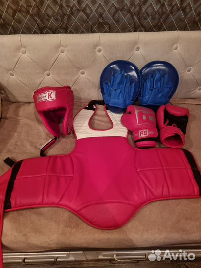 Комплект защиты для тайского бокса