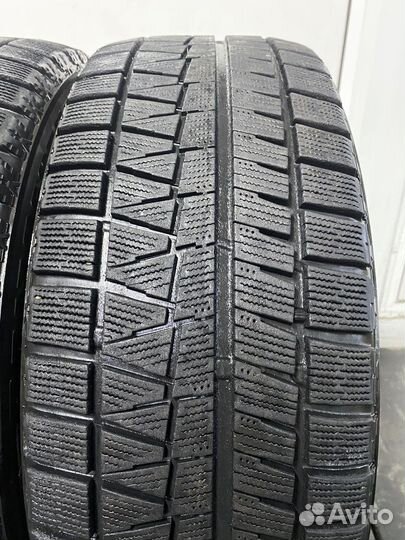 Bridgestone Blizzak Revo GZ 215/55 R17