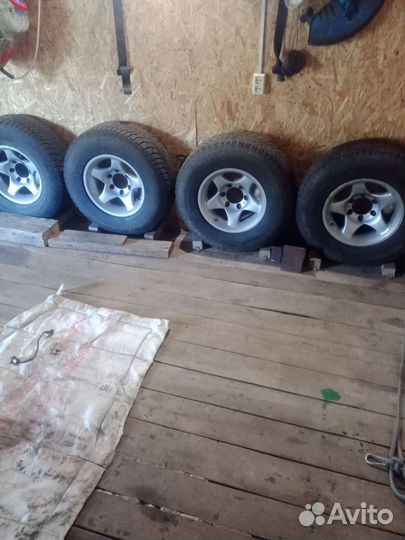 Колеса на Ниссан террано2