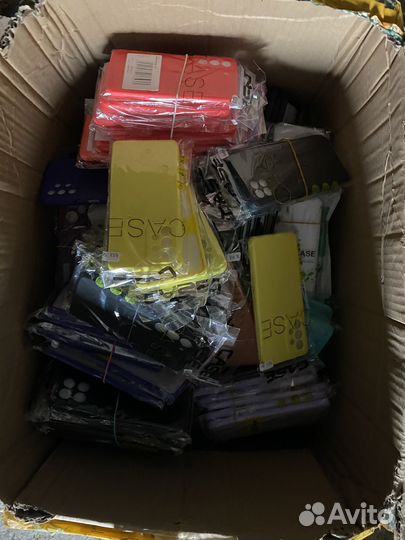 Чехлы на телефон