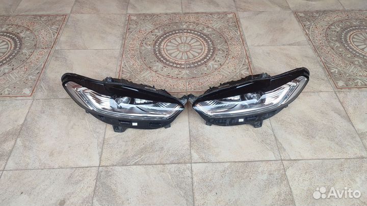 Фара Ford Mondeo 5