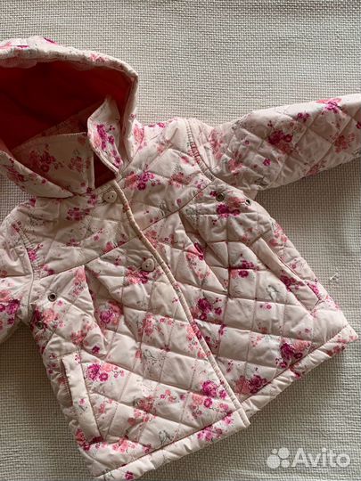 Курточка на девочку 6-9 мес